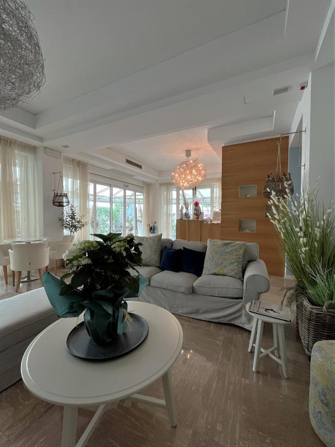 Hotel Mon Pays Riccione Buitenkant foto