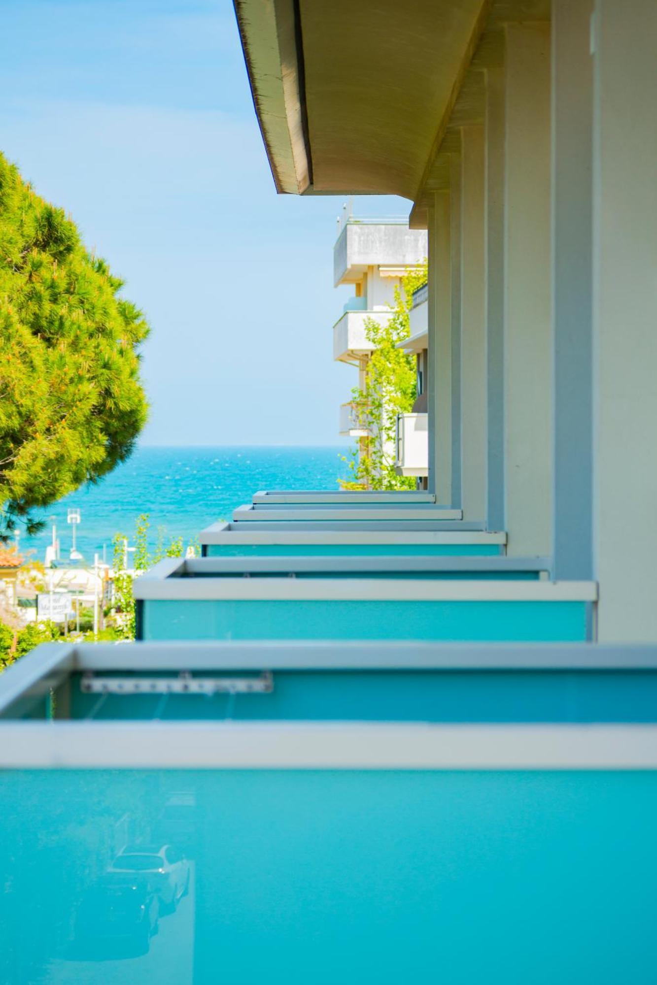 Hotel Mon Pays Riccione Buitenkant foto