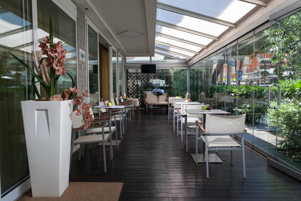 Hotel Mon Pays Riccione Buitenkant foto