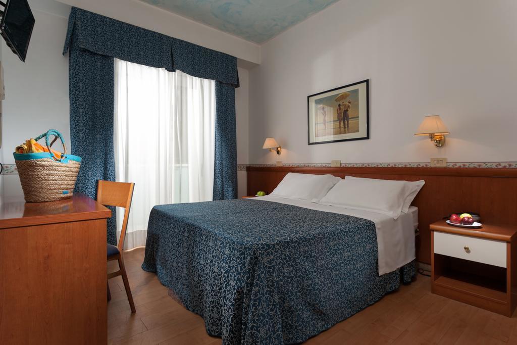 Hotel Mon Pays Riccione Buitenkant foto