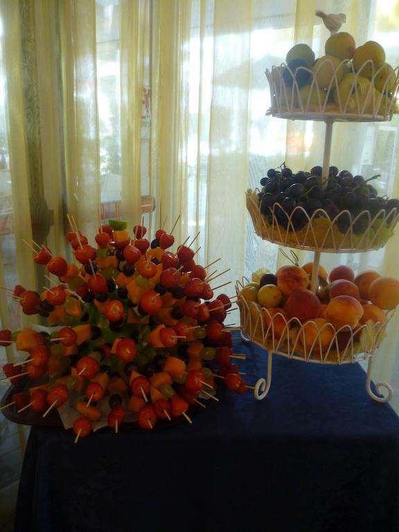 Hotel Mon Pays Riccione Buitenkant foto